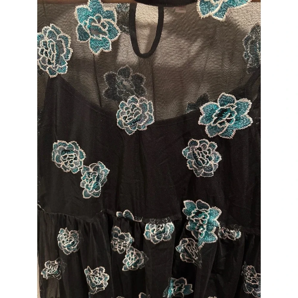 Xhilaration Floral Embroidered Mesh Long Sleeve Dress Size L